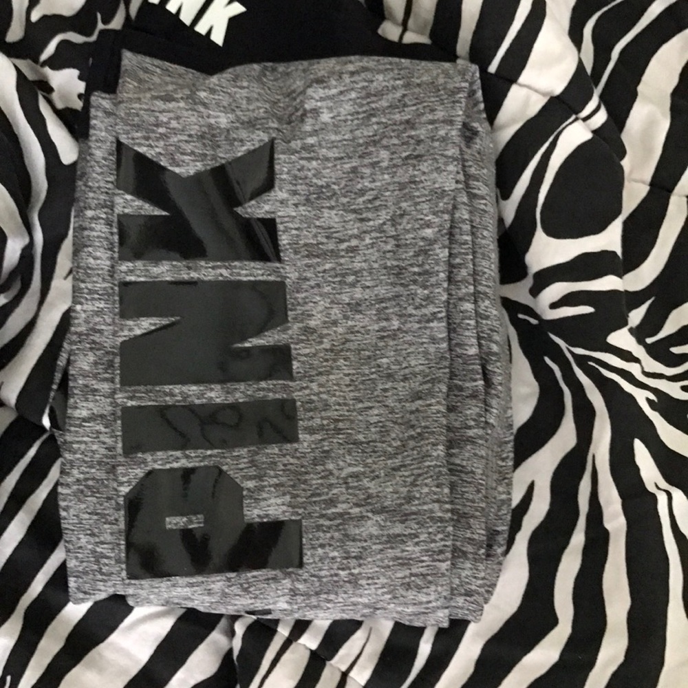 VS Ulitmate Leggings